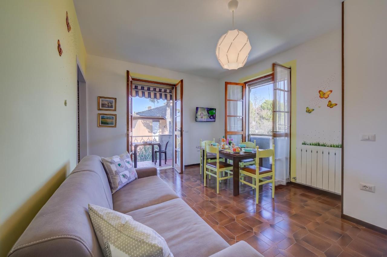 Villa Fiorita Apartments - Happy Rentals Sirmione Buitenkant foto
