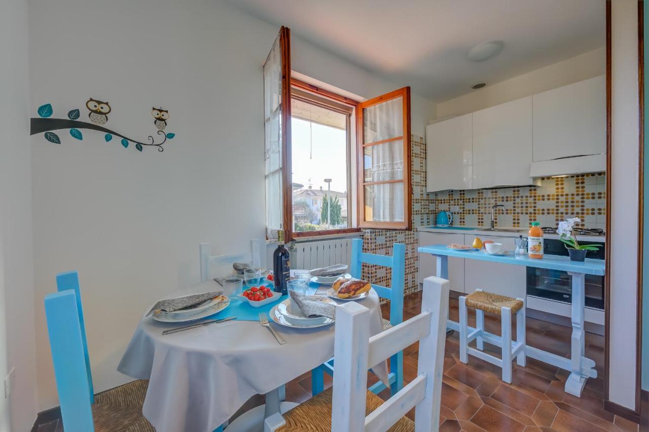 Villa Fiorita Apartments - Happy Rentals Sirmione Buitenkant foto