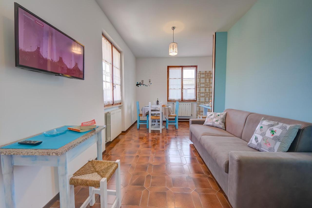 Villa Fiorita Apartments - Happy Rentals Sirmione Buitenkant foto