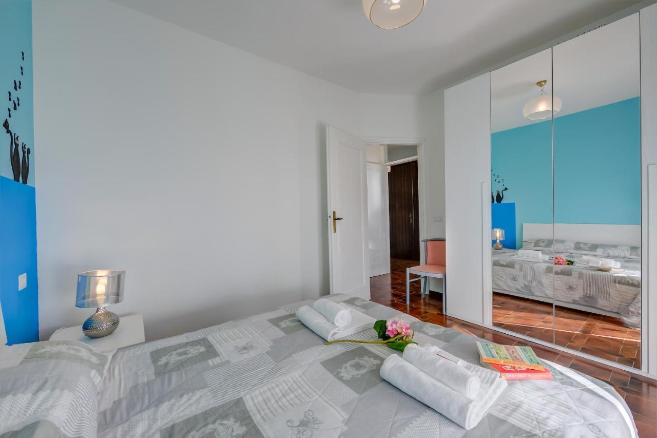 Villa Fiorita Apartments - Happy Rentals Sirmione Buitenkant foto