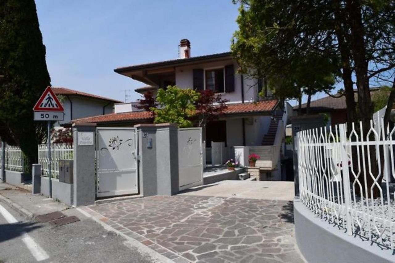 Villa Fiorita Apartments - Happy Rentals Sirmione Buitenkant foto
