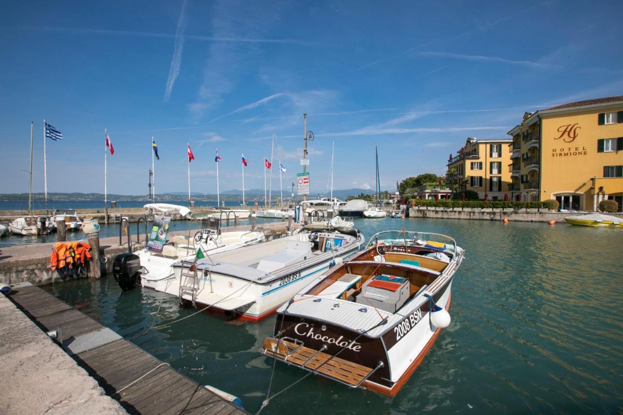 Villa Fiorita Apartments - Happy Rentals Sirmione Buitenkant foto