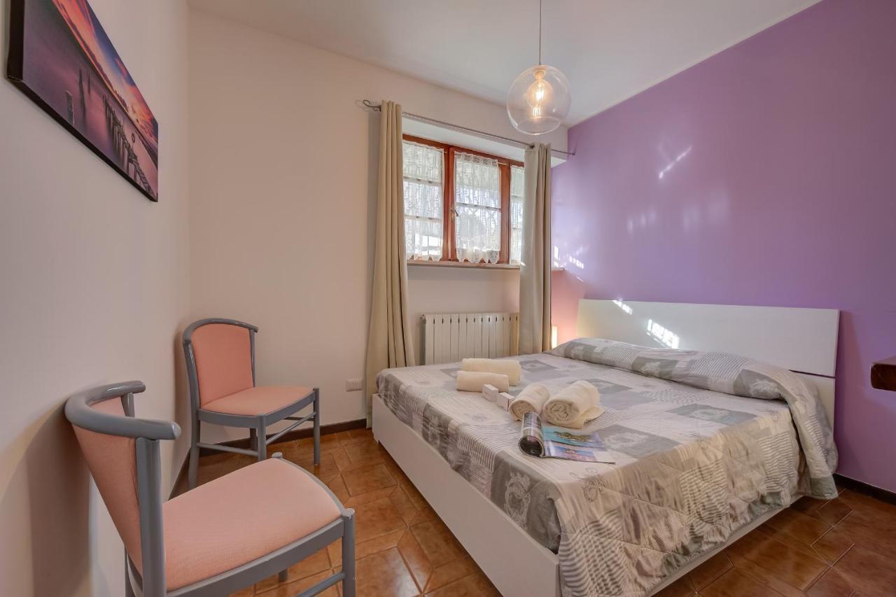 Villa Fiorita Apartments - Happy Rentals Sirmione Buitenkant foto